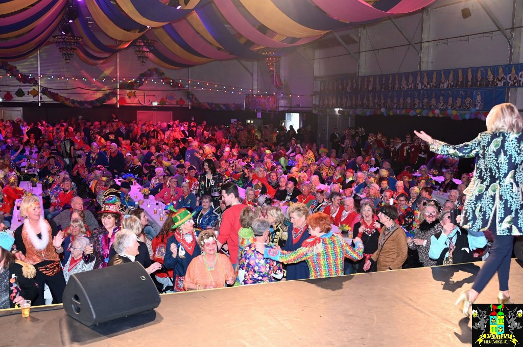 ../Images/Senioren carnaval 2024 390.jpg